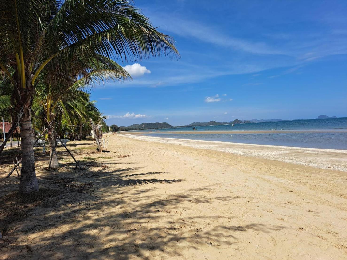 Baan Golden Resort & Residences Sam Roi Yot Exteriör bild