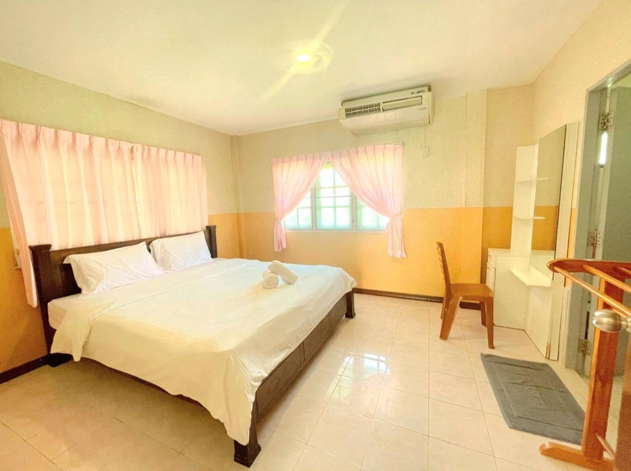 Baan Golden Resort & Residences Sam Roi Yot Exteriör bild